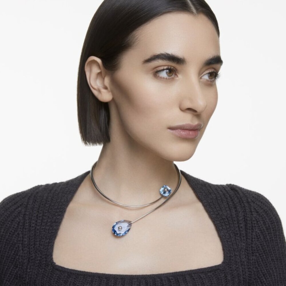 AUTHENTIC Swarovski Necklace